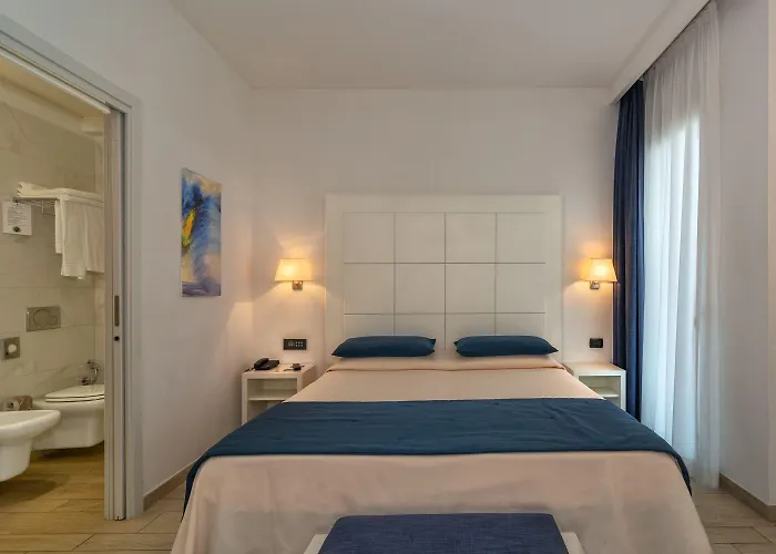 Park מלון מרינה די פיאטרסנטה