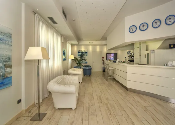 Готель Park Марина-ді-П'єтразанта