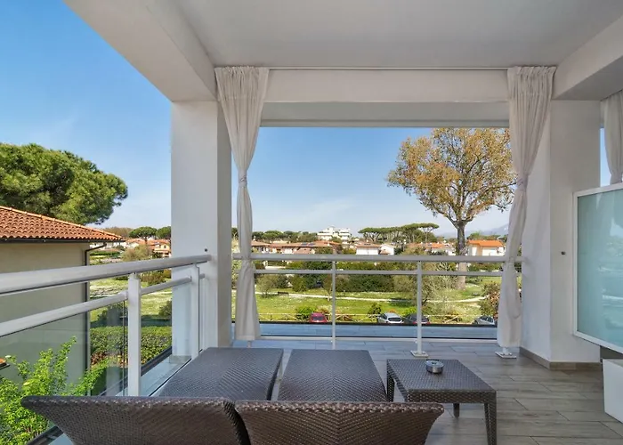 Готель Park Марина-ді-П'єтразанта